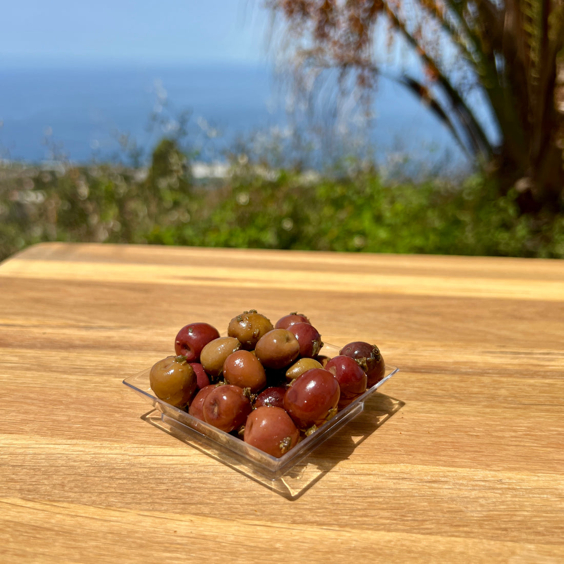 Olives assaisonnées aux herbes