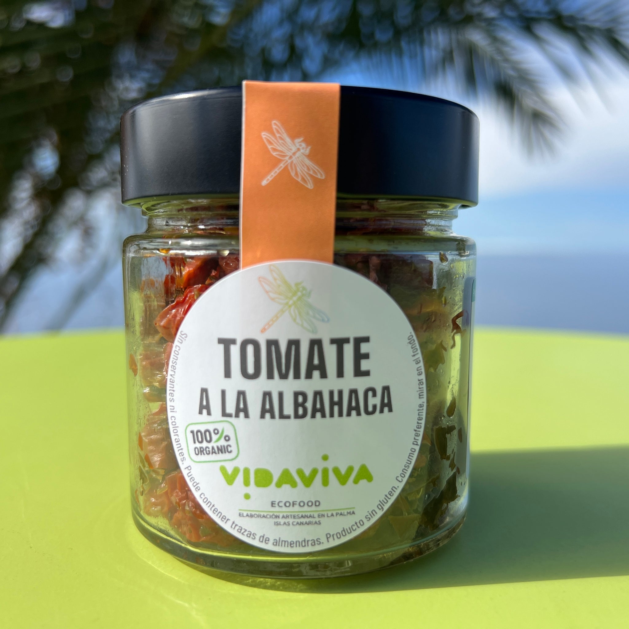 Tomate a la albahaca